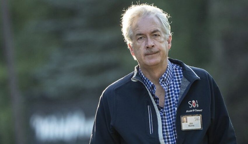 بعد أن التقى بايدن..مدير المخابرات الأمريكية يصاب بكوفيد