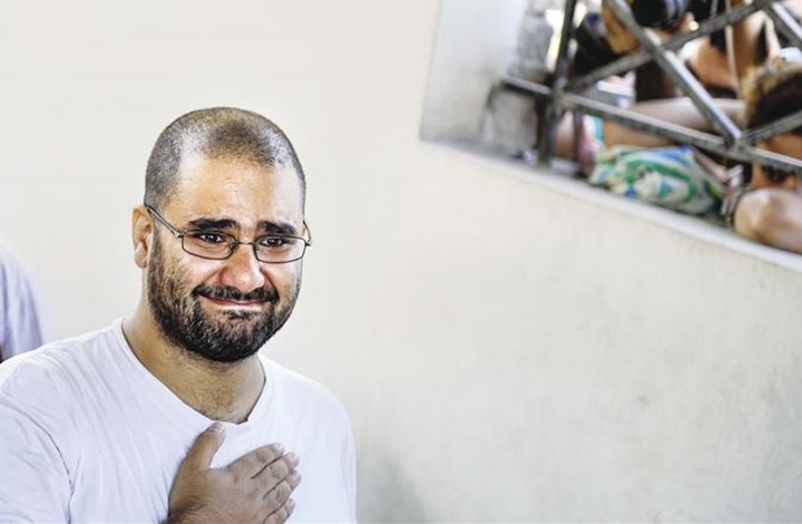  معارض أطاح بحسني مبارك يضرب عن الطعام احتجاجا على ظروف حبسه