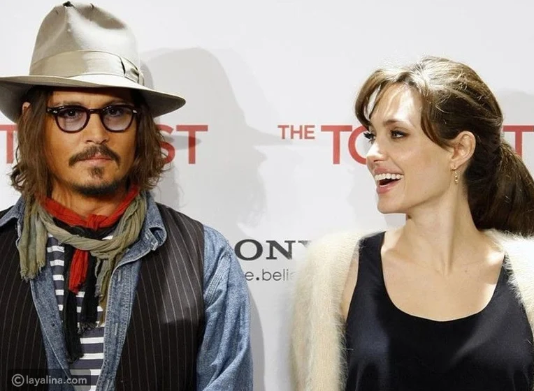 جوني ديب متفوق على أمبير هيرد أمام محكمة الجمهور