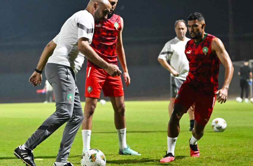 مجموعة مشجعي المنتخب تقاطع مباراتي المنتخب