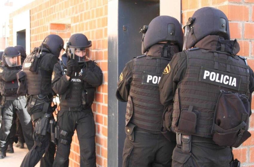 تفكيك شبكة متخصصة في السطو على منازل لاعبي كرة القدم بإسبانيا