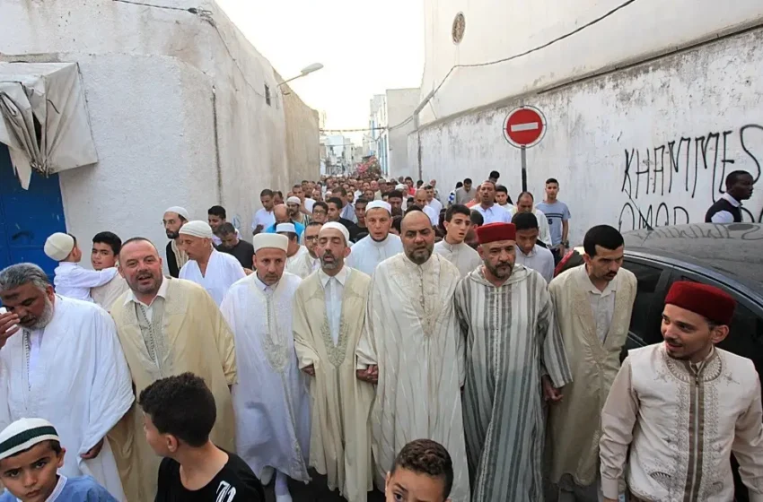 وزارة مزور تقترح منح عطلة استثنائية في عيد الفطر