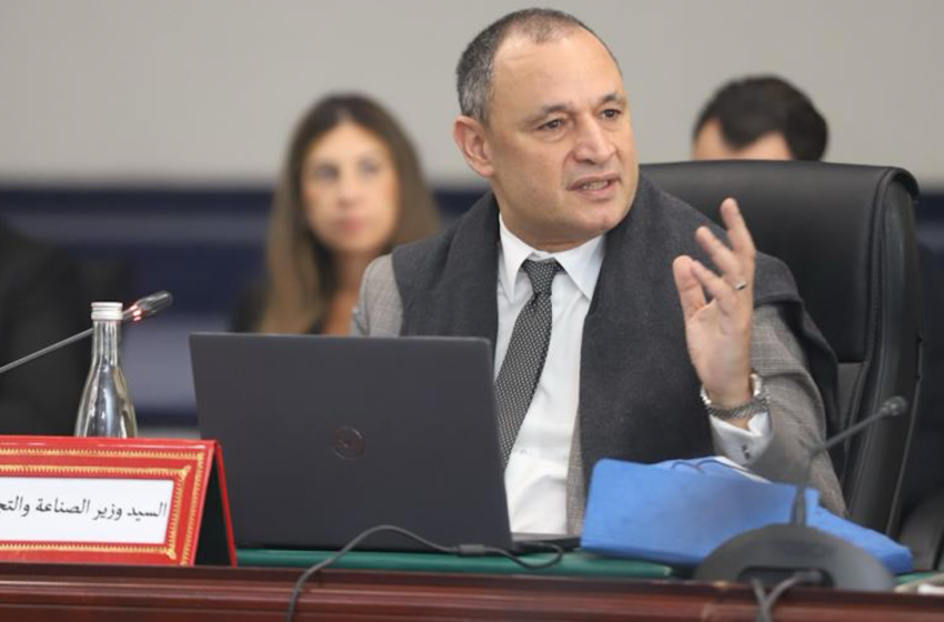 الوزير مزور: قطاع السيارات مستعد لدخول مرحلة جديدة من التنمية الصناعية