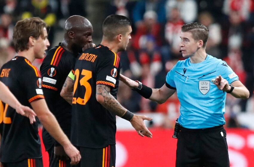 يورو 2024: سيتم إنذار أي لاعب يقترب من الحكم أو يعترض على قراراته