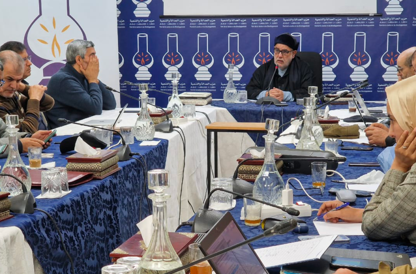 البيجيدي” يحذر الحكومة من العجز في التشغيل والاستثمار