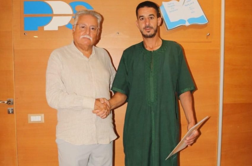 قيادي من الحركة الشعبية ينتقم من الحزب بحشد الدعم لرئيس من حزب “الكتاب”